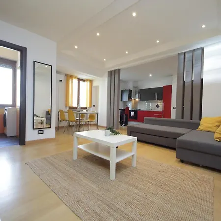 Cozy&comfy apartment in Piramide metro stop-2